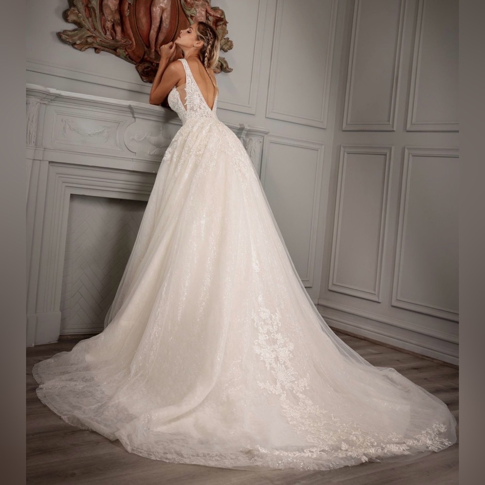 🚨 LAST CALL BRIDAL SALE! LISTINGS WILL BE DELETED MAY 3rd. MOVING TO NEW WEBSITE